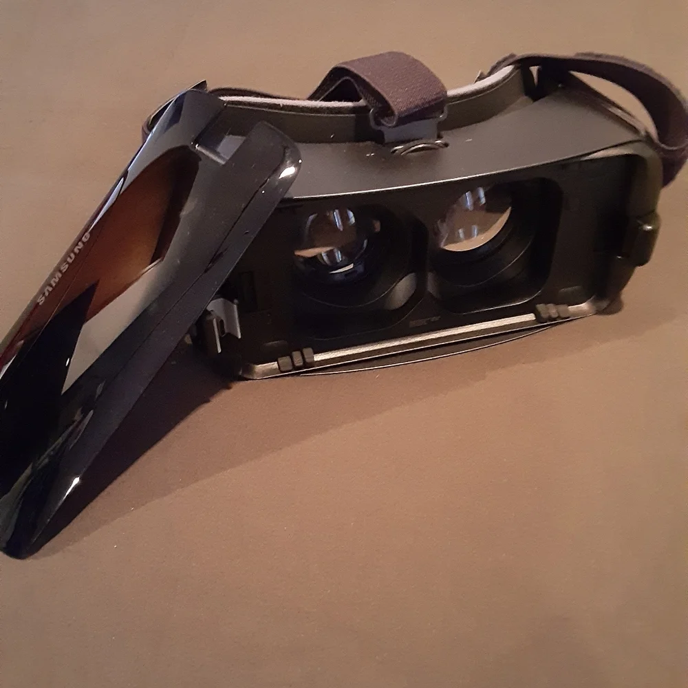 Samsung Oculus VR Headset